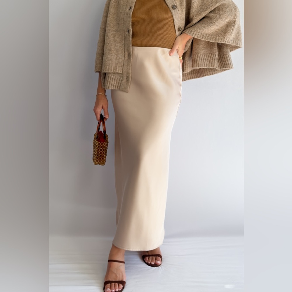 Women’s Champagne Satin Slip Skirt – Bias Cut Midi Skirt
